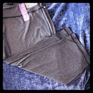 Plus size performance leggings NWT